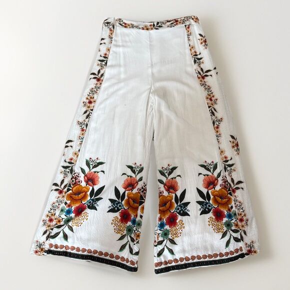 Anthropologie Pants - Farm Rio x Anthropologie Melila Floral Flared Pants Women’s Size Large Boho